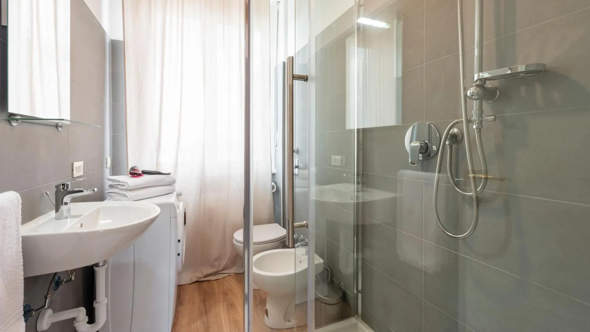 Duomo-Navigli1- Splendido Apt Per 4 Con Terrazzo Milan Apartment